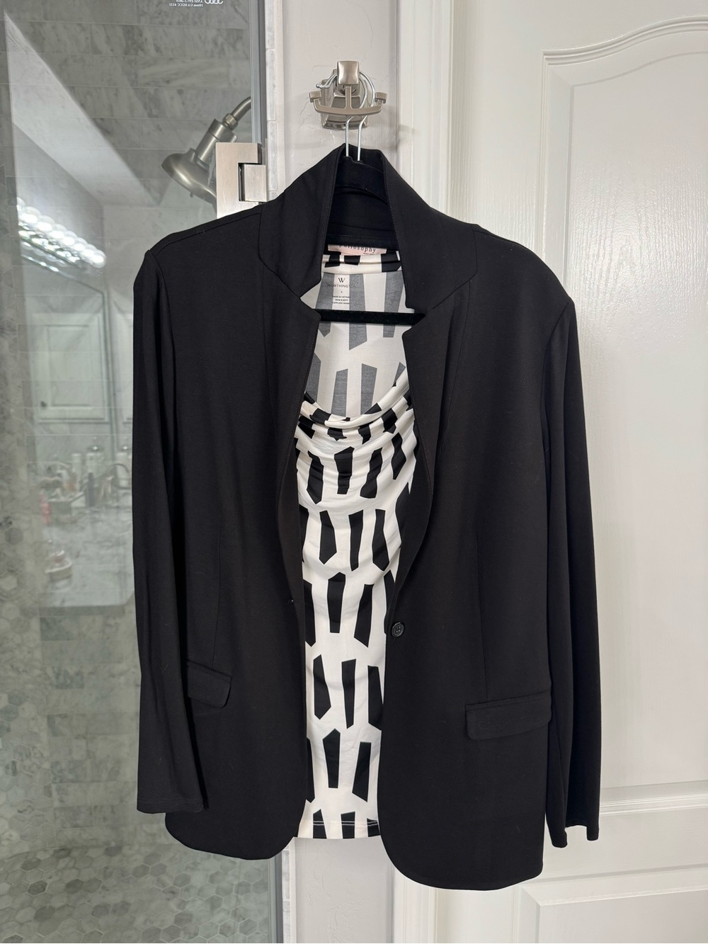 Worthington Black White Geometric Cowl Neck Top Size Large NWT
